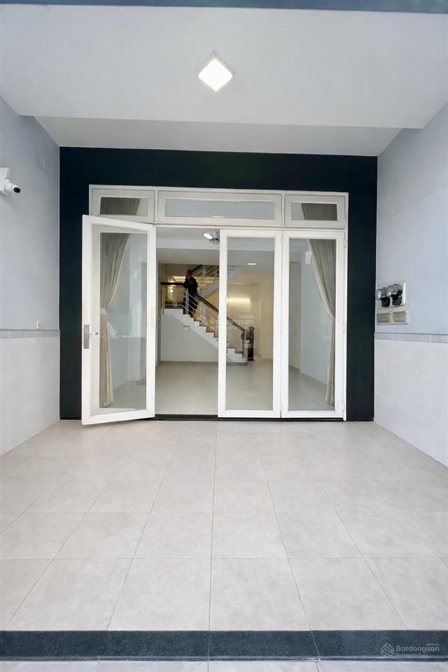 Bán nhà mặt tiền kinh doanh  khu vip bàu cát 4,8 x 14 sổ đẹp nhỉnh 11 tỷ.
