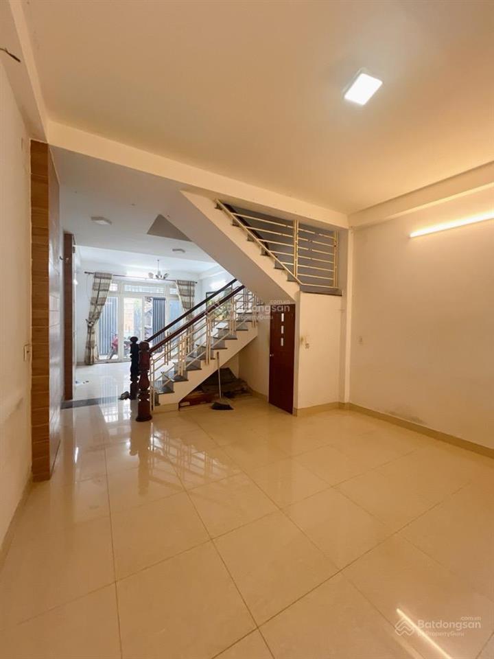 Bán nhà mặt tiền kinh doanh  khu vip bàu cát 4,8 x 14 sổ đẹp nhỉnh 11 tỷ.