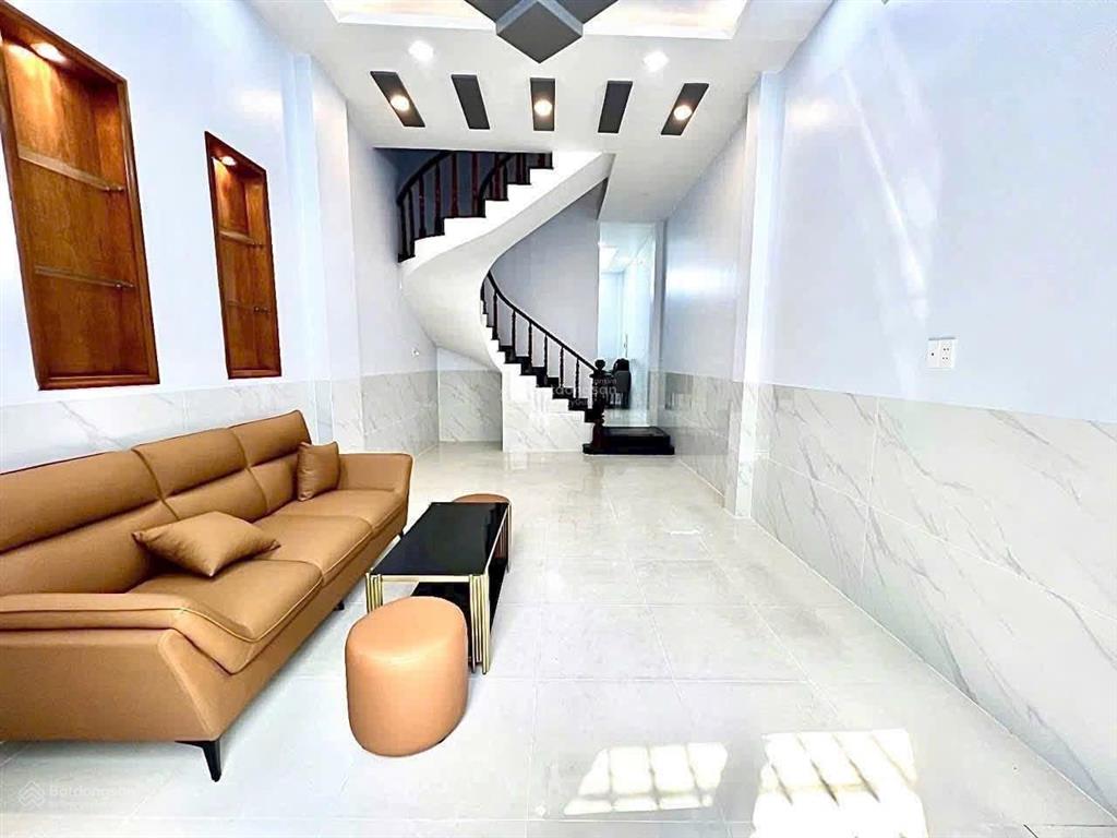 Bình thới vx lê đại hành  4 tầng 5pn đường 8m kinh doanh đẹp.
