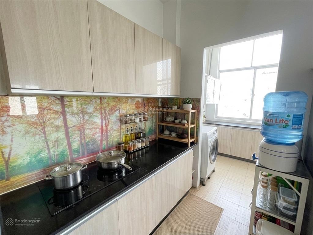 Lạc long quân nhà đẹp 45m2 bề thế  vị trí đẹp ngay phường bảy hiền 5 tầng.