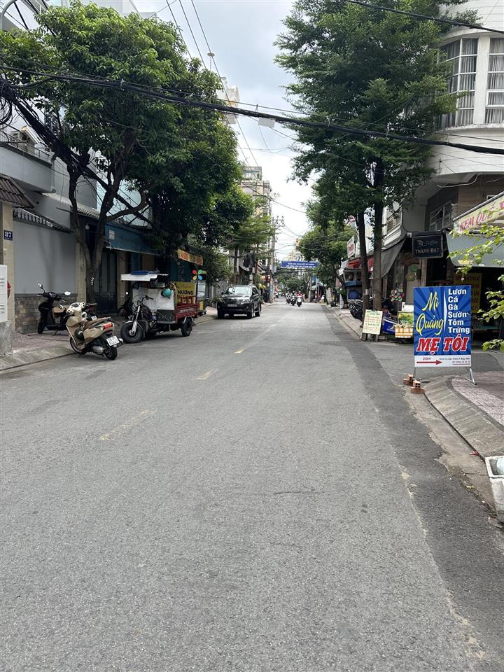 Mặt tiền bàu cát 6 tầng + thang máy ngang lớn 5m  kinh doanh đẹp nhà bề thế.