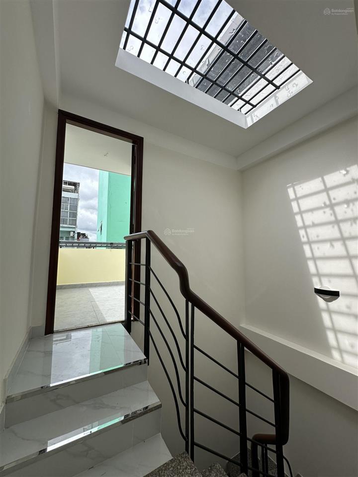 Lê hồng phong hxh 6m thông lý thái tổ  5 tầng 5 phòng ngủ  nhà đẹp ở ngay.