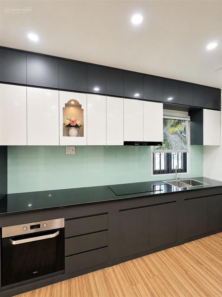Góc 2 mặt tiền  cư xá bắc hải nhà mới 5 tầng hiện đại  kinh doanh đẹp tặng nội thất cao cấp.