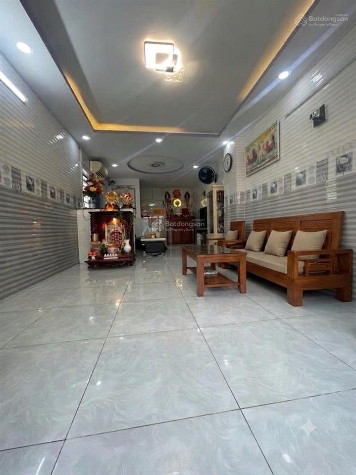 Mặt tiền lô góc 4 x 17  hồng bàng kinh doanh đẹp ngay ủy ban quận  trường học.