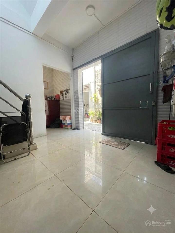 Mặt tiền lô góc 4 x 17  hồng bàng kinh doanh đẹp ngay ủy ban quận  trường học.