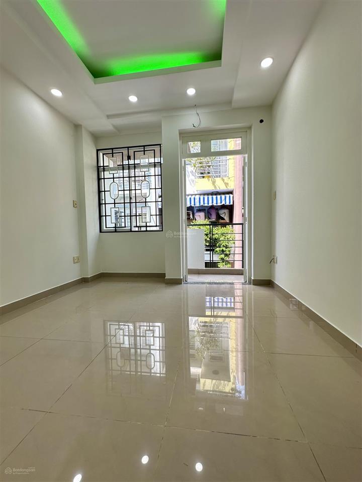 Bán nhà quận 10 ngô quyền 5 tầng  7pn ô tô thông 3 tháng 2  vị trí đẹp