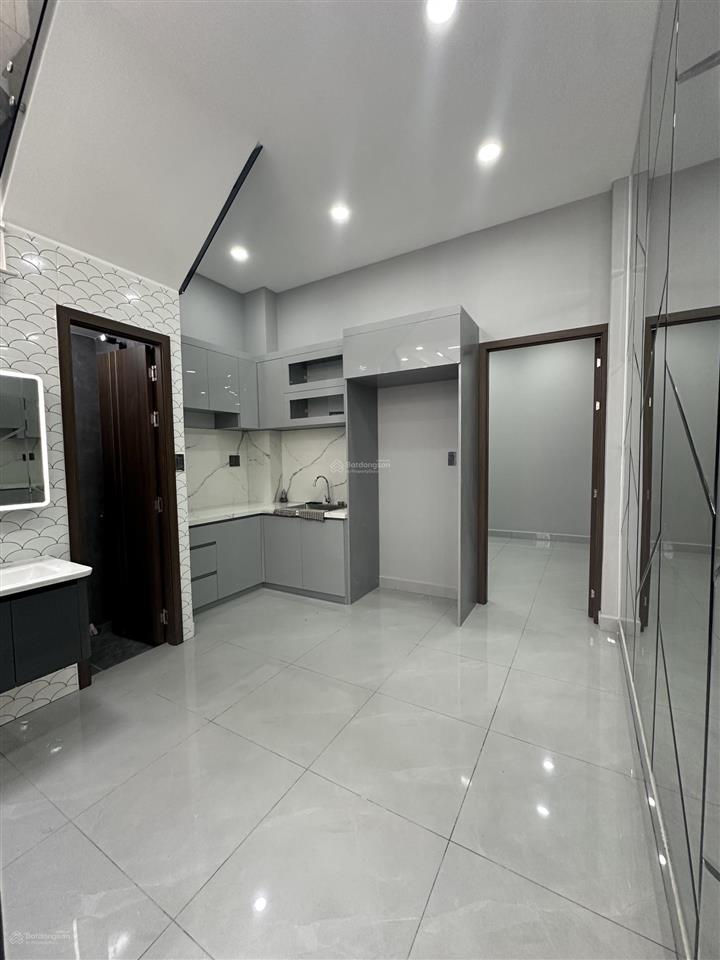 Tổng giảm 500tr  ông ích khiêm  lê đại hành 51m2  nhà xây mới ô tô đổ cửa.