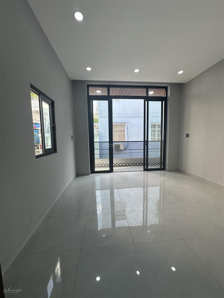Tổng giảm 500tr  ông ích khiêm  lê đại hành 51m2  nhà xây mới ô tô đổ cửa.