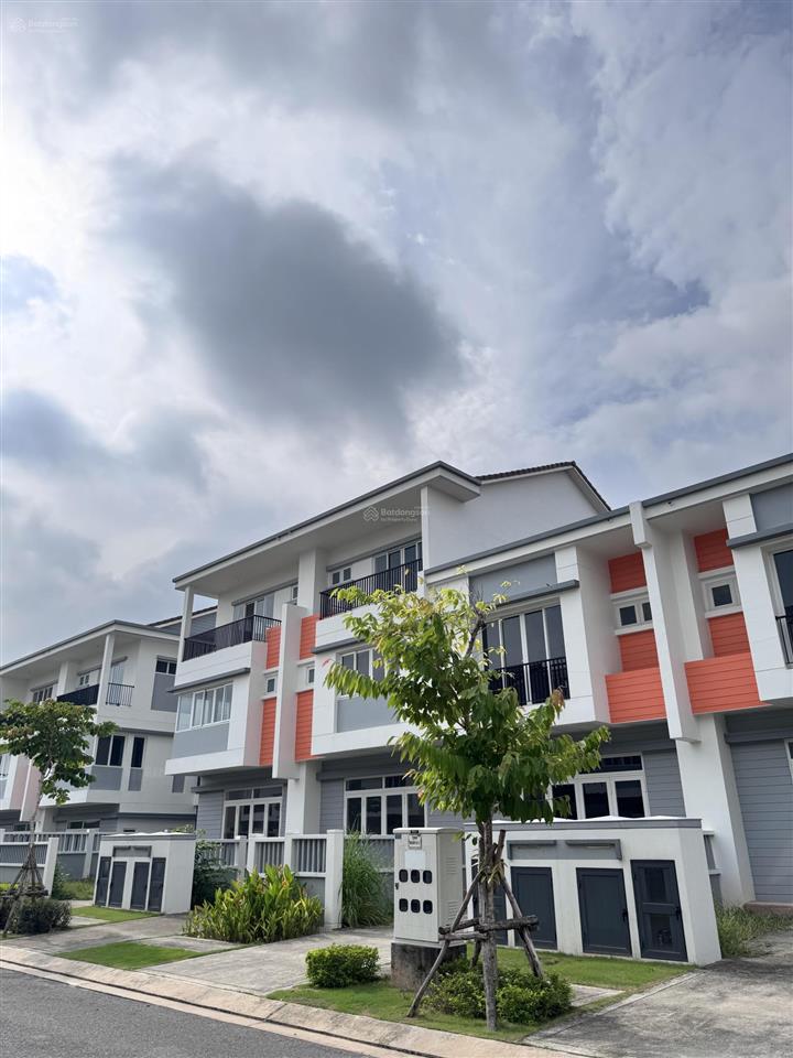 Bán gấp căn 6x20 khu vườn thiên đàng 2 ecolakes, giá tiệm cận giá f0