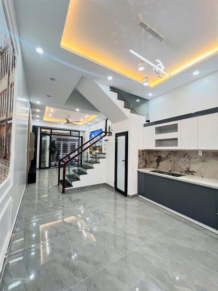 Nhà riêng 3 tầng tại đông khê  lê hồng phong