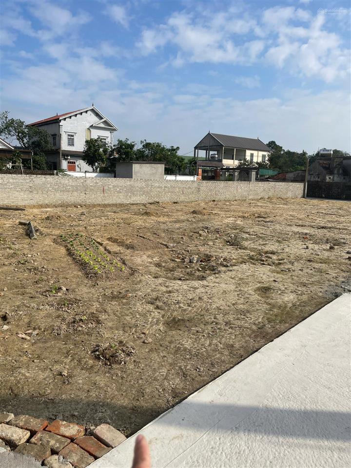 Bán lô góc 2 mặt tiền gần bệnh viện nghi lôc