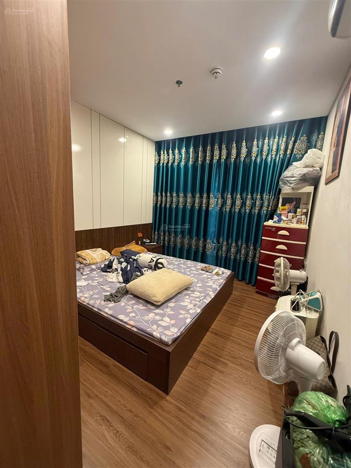 Chính chủ bán căn hộ 3pn, 2wc, tầng trung, diện tích 105m2 tại bình minh garden, giá chỉ 8.2 tỷ