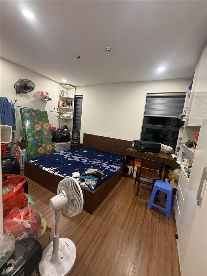 Chính chủ bán căn hộ 3pn, 2wc, tầng trung, diện tích 105m2 tại bình minh garden, giá chỉ 8.2 tỷ