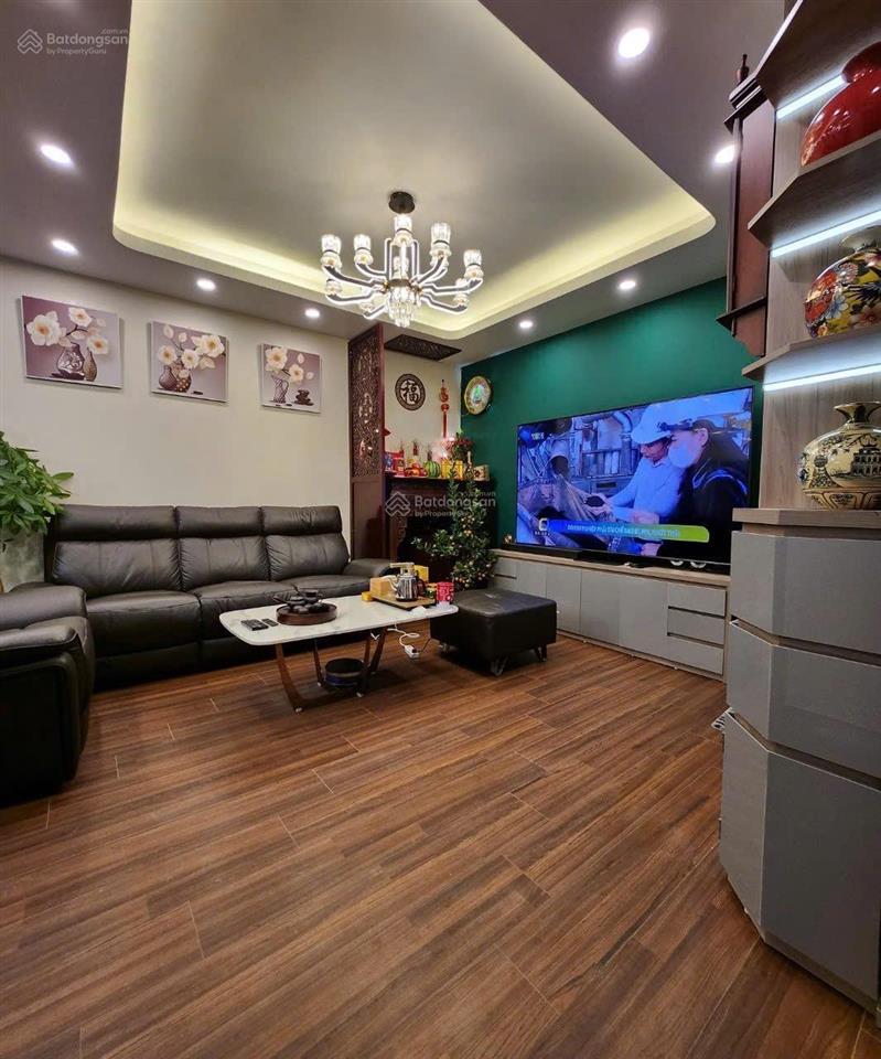Bán ch 3pn, 2wc, 98m2 tại khu đô thị việt hưng, 5,3 tỷ vnd