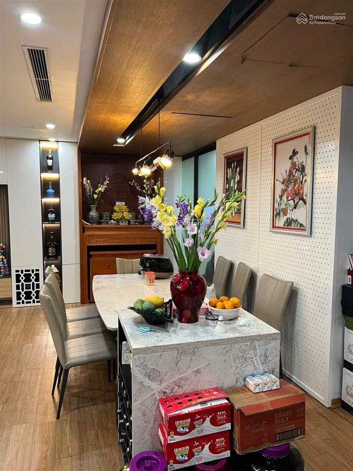 Chính chủ bán gấp căn 3pn, 2wc, dt 120m2. giá chỉ 14.5 tỷ tại hc golden city, long biên