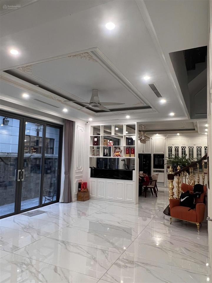 Bán shophouse hàng hiếm tại vaquarius văn giang, 13.5 tỷ, 90m2