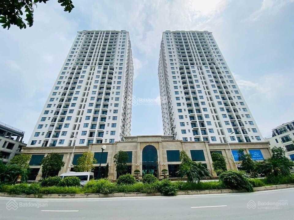 Chính chủ bán gấp căn 2pn, 2wc, dt 72m2. giá chỉ 6,450 tỷ tại hc golden city, long biên