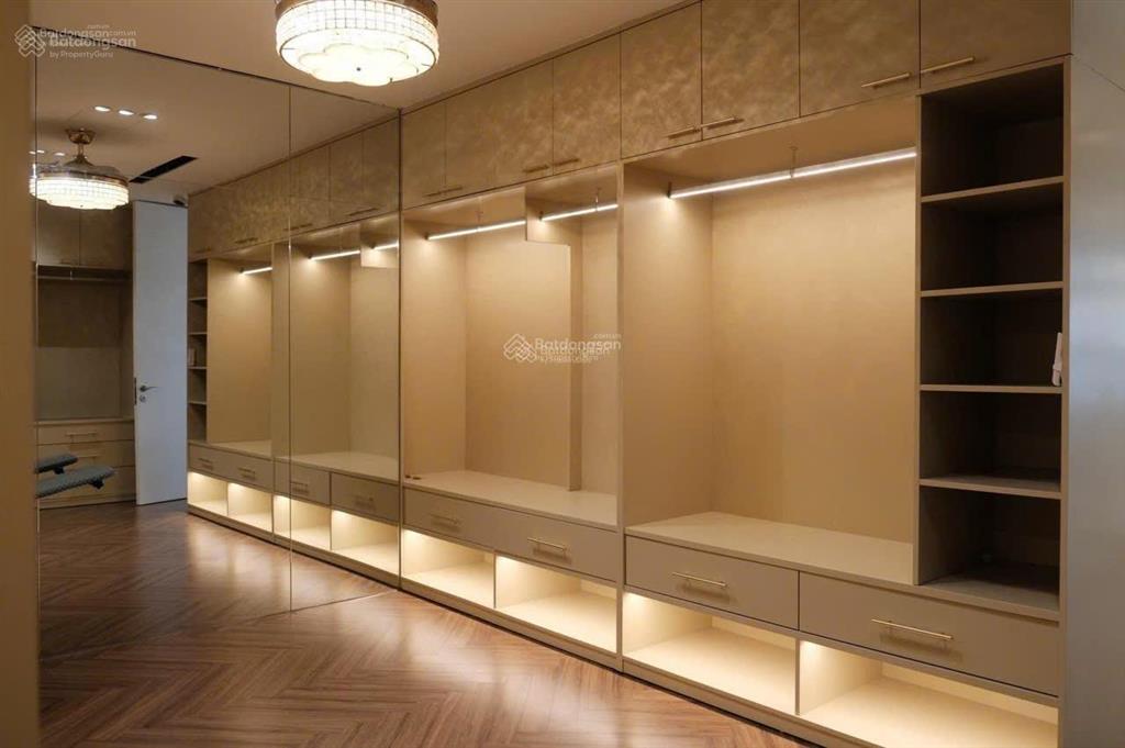Chính chủ bán gấp căn 148m2 3n mipec long biên ban công view thoáng, mát mẻ, sẵn sổ chỉ 16 tỷ