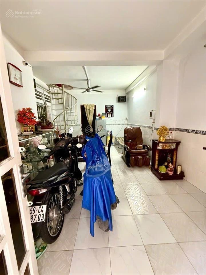 Nhà sát mặt  tiền bùi văn ba quận 7  vừa ở vừa cho thuê  79m  hơn 8 tỷ