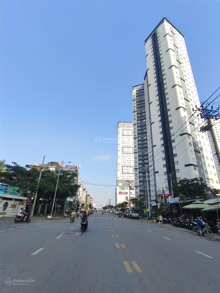 Vip gần eaon mall cao lổ  mặt tiền vừa ở vừa cho thuê  7x17m chỉ nhình 10 tỷ