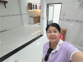 Nhà mới ken dọn ngay đón tết  chỉ nhỉnh 4 tỷ  ngang 6m sát mặt tiền hẻm. shr