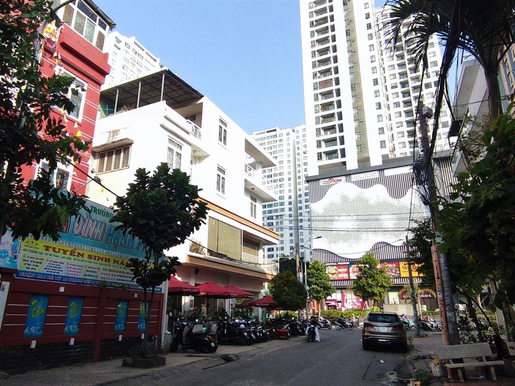 Đất mặt tiền tạ quang bửu sát giai việt  q8  80m2, 4x20m  nhỉnh 14 tỷ