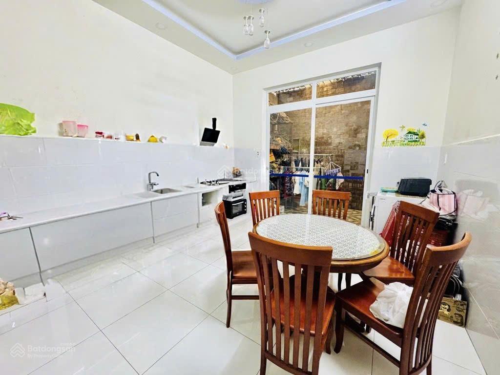 Hiếm! nhà phố 4 tầng diện tích lớn 96m2 chủ xây tâm huyết dọn vào ở ngay