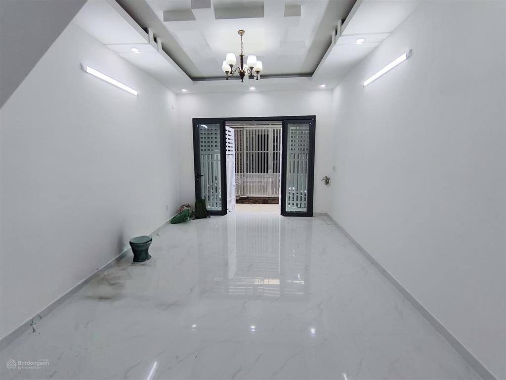 Nhà mới, 4 tầng hẻm xe hơi sát mặt tiền lưu hữu phước