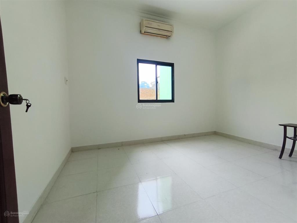 Nhà mới, 4 tầng hẻm xe hơi sát mặt tiền lưu hữu phước