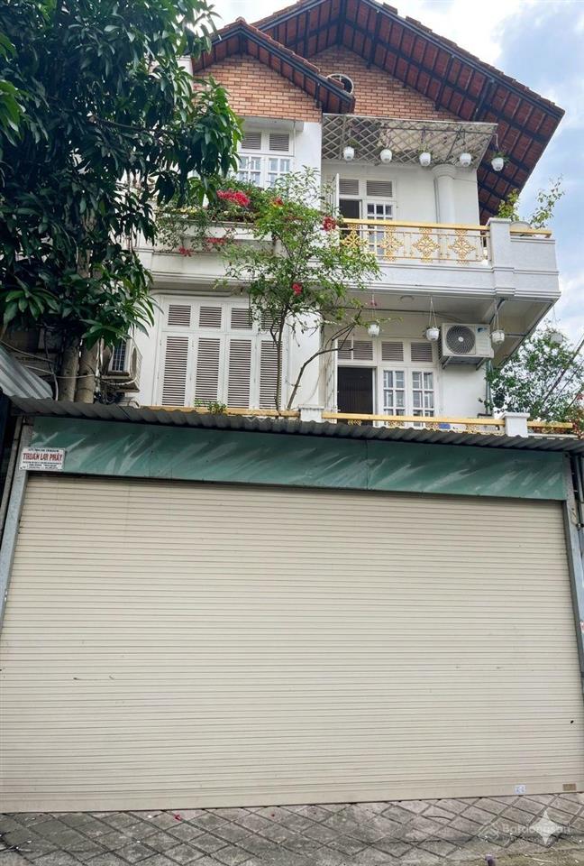 Nhà căn góc 2 mặt tiền sịn sò vừa ở vừa kd sát bến xe q.8  62m2