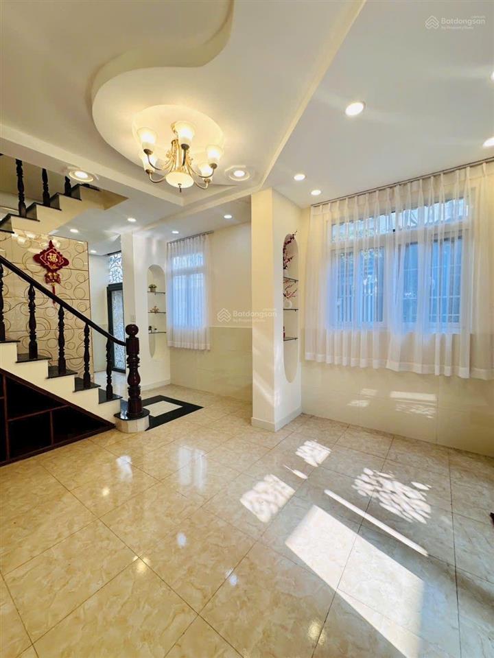 Bán nhà sát nguyễn văn cừ q.5 4.1x14m  chỉ 6.3 tỷ