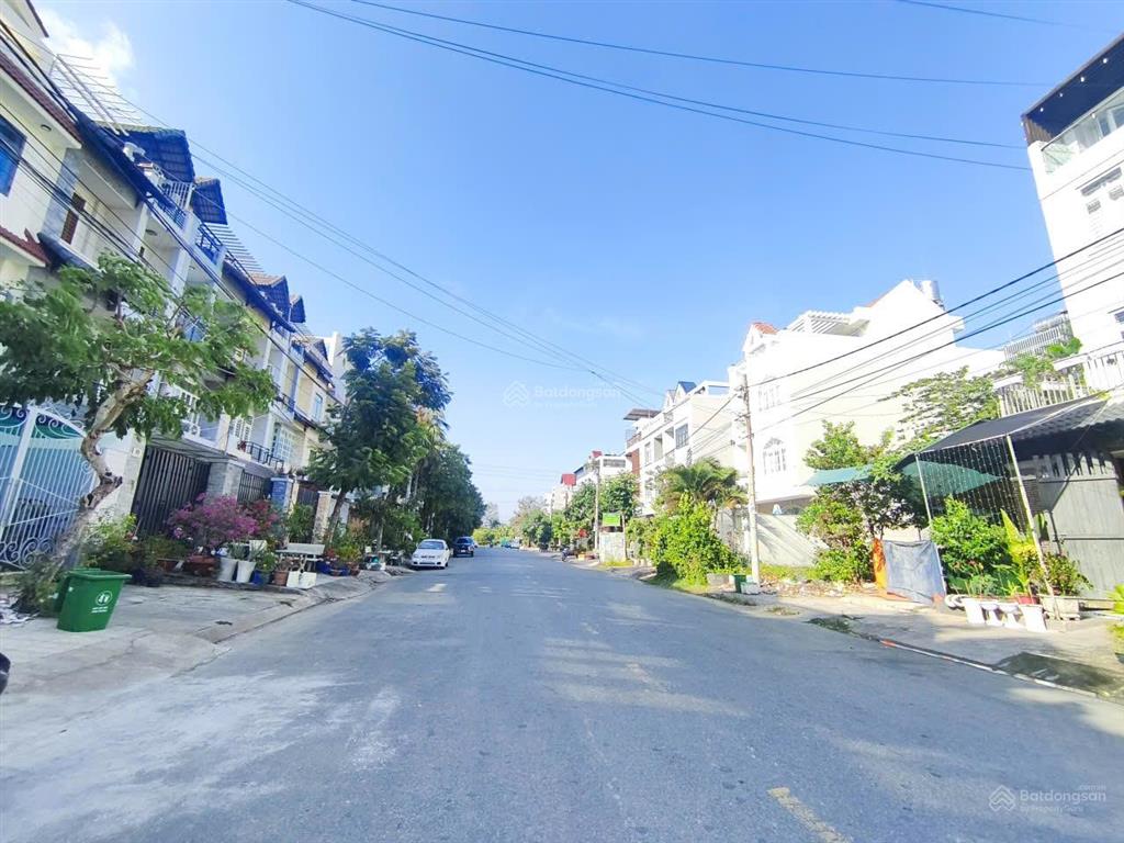 Hot! nhà kdc hai thành quận 8  diện tích 96m2  nhà mới đẹp ở ngay