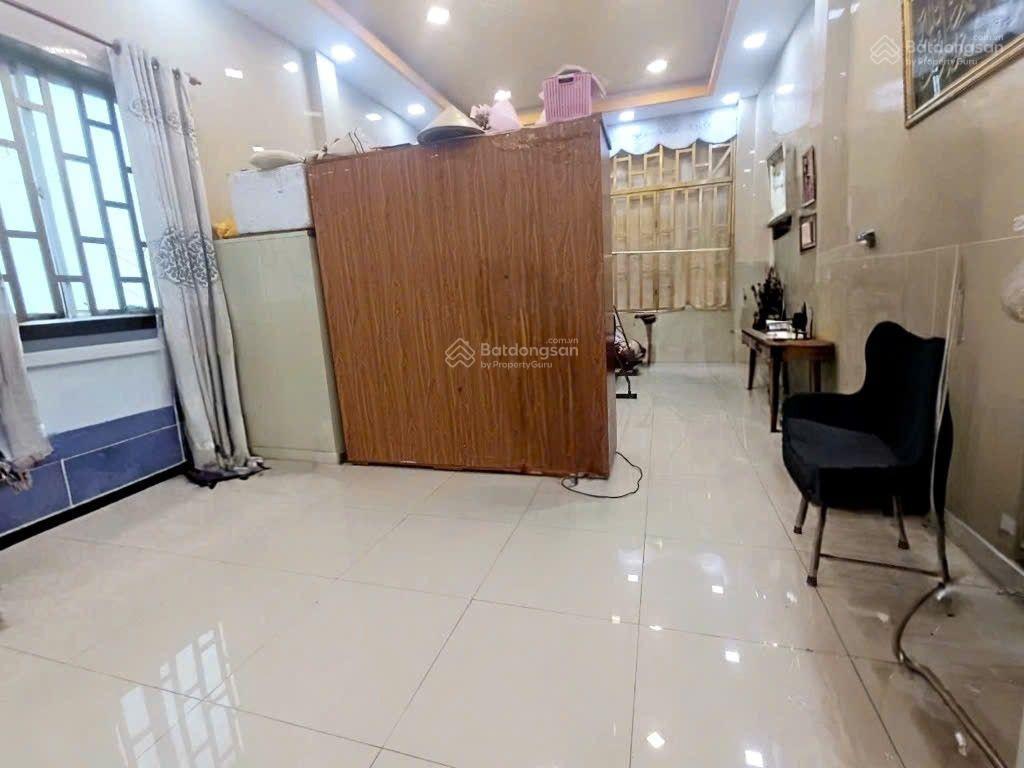 Bán nhà sát mặt tiền dương bá trạc 4,5 x 14m  chỉ tám tỷ 3