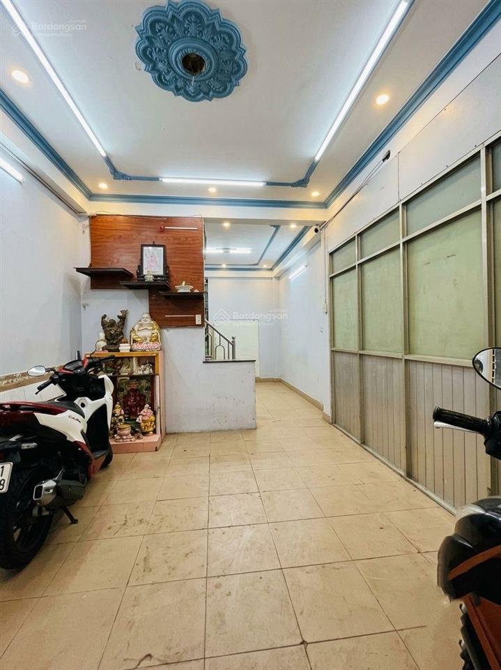Nhà sát mặt tiền dạ nam, 3 tầng, 9 phòng master, 6.5x12m, chỉ 6.5 tỷ