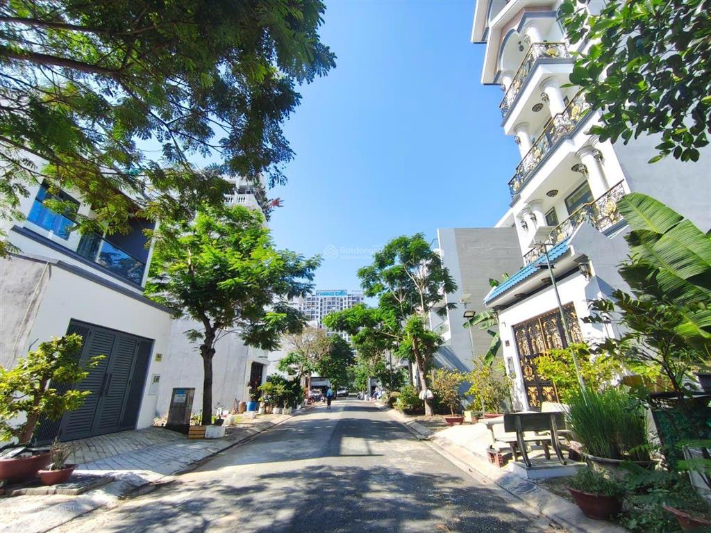 Đất trống kdc xã bình hưng view công viên khu vực xây 4  5 tầng, 95m²