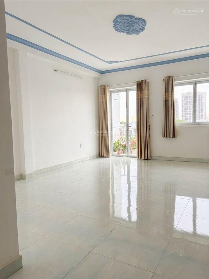 Bán nhà kdc phong phú 4, bình hưng, 100m2, 5 tầng hoàn công chuẩn chỉ 8.8 tỷ.