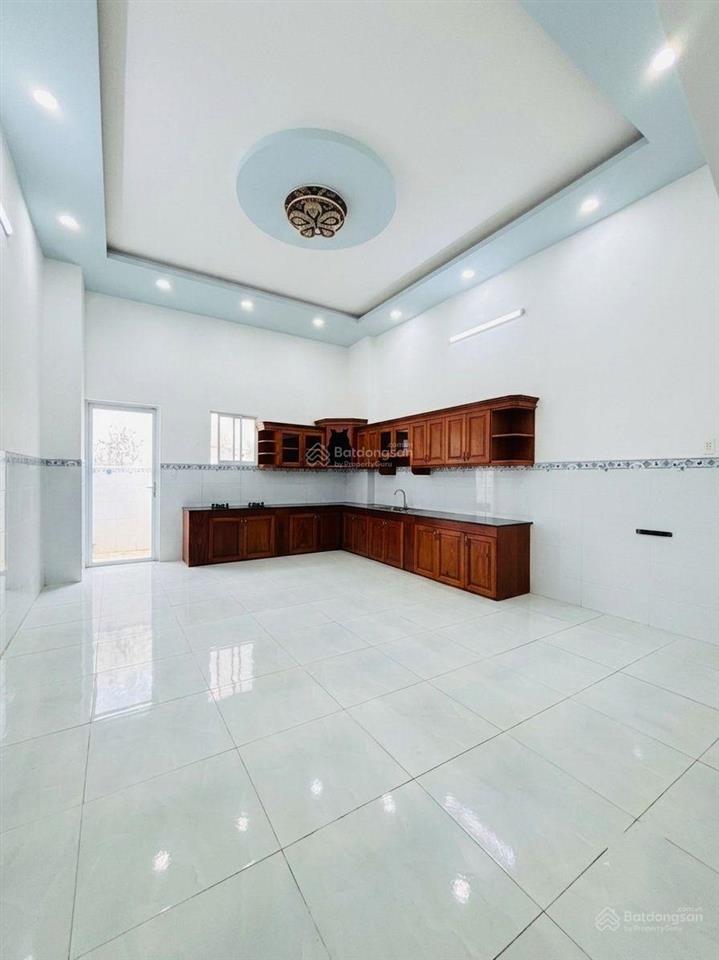 Bán nhà kdc phong phú 4, bình hưng, 100m2, 5 tầng hoàn công chuẩn chỉ 8.8 tỷ.