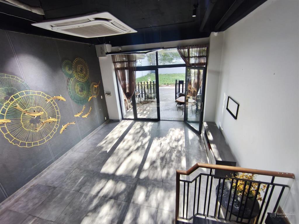 Nhà đẹp mới ken valora island bình hưng  4 tầng, 100m2, chỉ 10.5 tỷ.