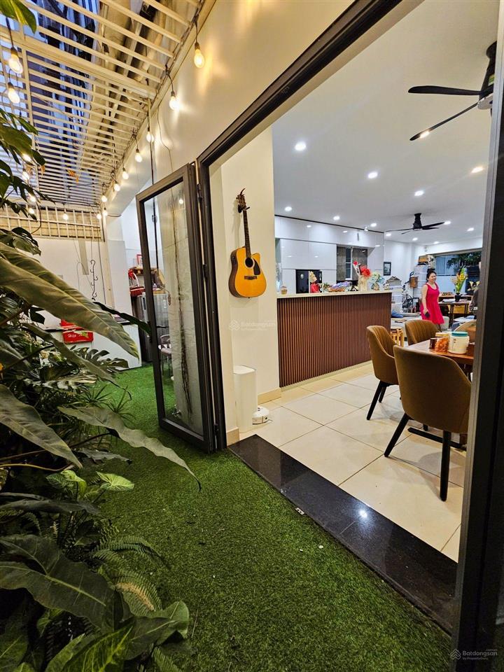 Bán nhà kdc intresco 13e, 140m2, chỉ 10,8 tỷ