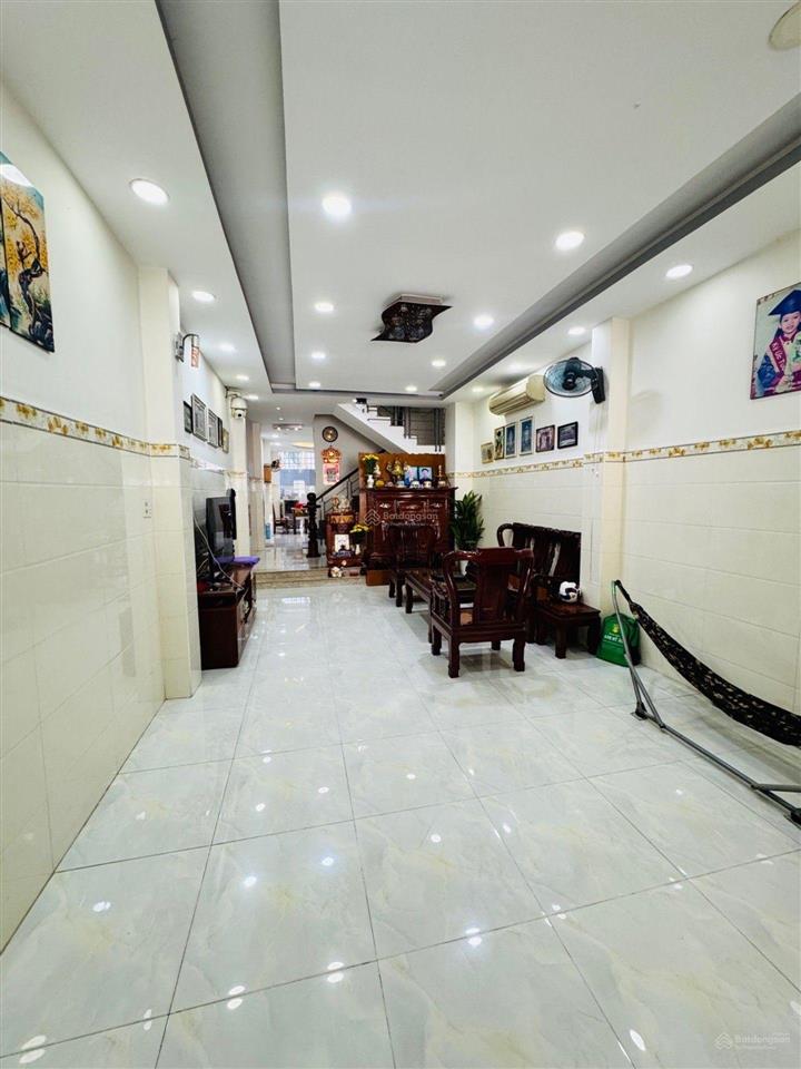 Hoa hậu âu dương lân xe tải thông hẻm, 4 tầng, 4.2x25m, chỉ 13.8 tỷ.