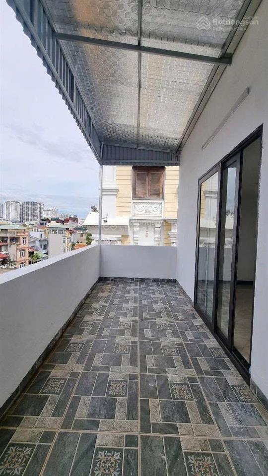 Bán nhà 51m2, 2 mặt tiền, phố hoàng quốc việt