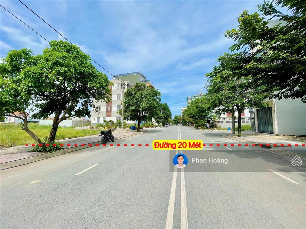 Bán đất 5.6x14.5m mặt tiền an phú đông 13, đường nhựa 20m, sát sông sài gòn, giá 8 tỷ