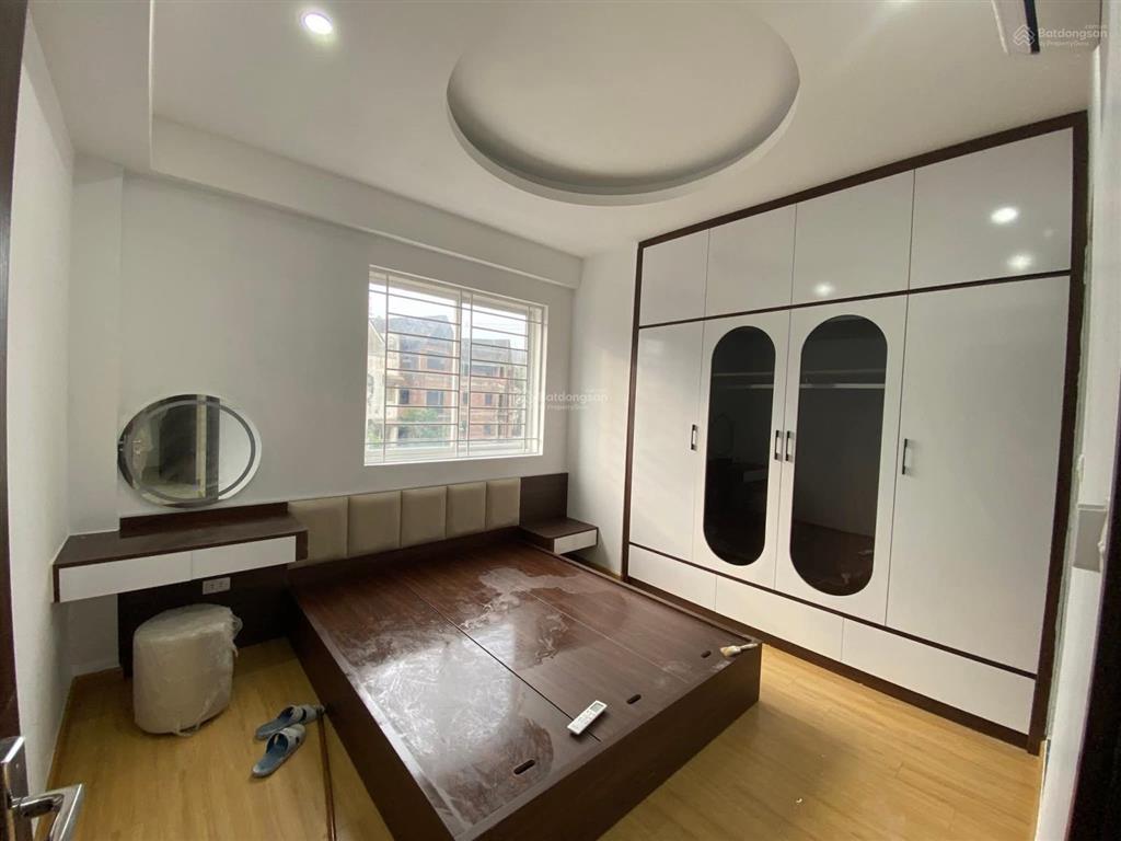 Bán căn hộ chung cư cạnh hồ vĩnh hoàng  hồ đền lừ 2n1k2wc  giá 5.75ty