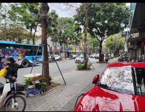 Bán nhà mặt phố nguyễn thái học  ba đình  vỉa hè  kinh doanh  lô góc  66m2  cấp 4