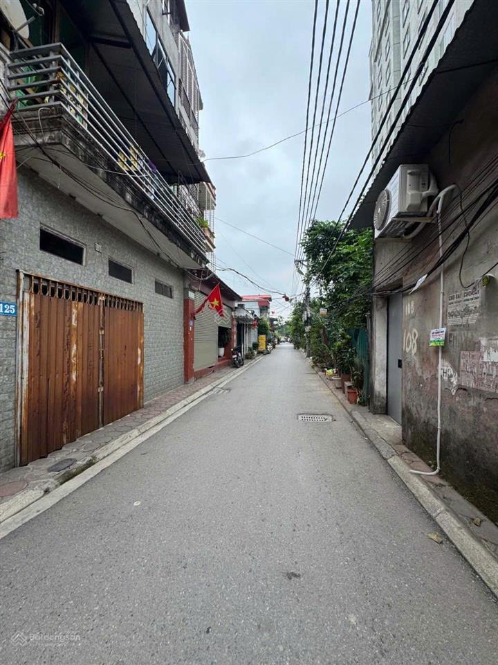 Chính chủ bán đất tặng nhà 2 tầng phố tam trinh quận hoàng mai