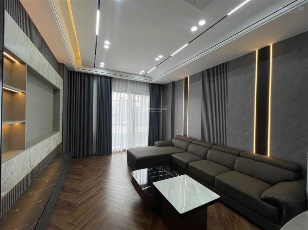 Bán gấp nhà phố tư đình  quận long biên  ô tô  thang máy  dt 54 m2  8 tầng