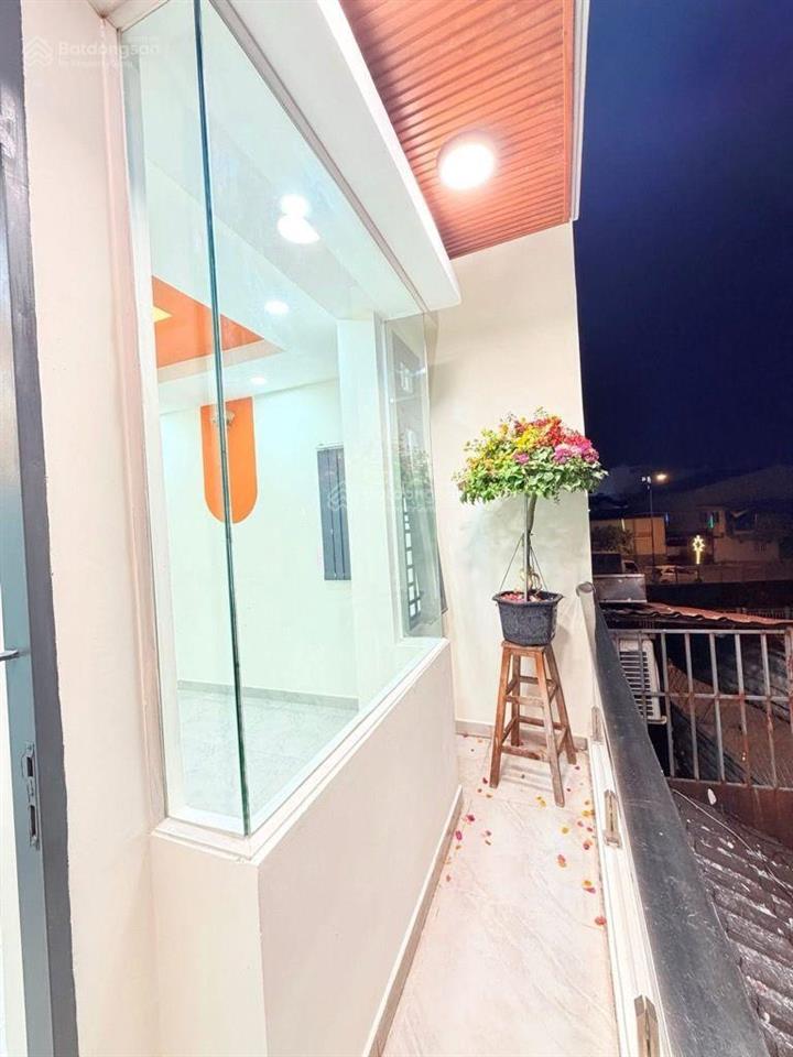 "bình tân"giảm 200tr gần mặt tiền kênh nước đen  chủ bán gấp để giải q.công việc 4 tầng giá 5 75t