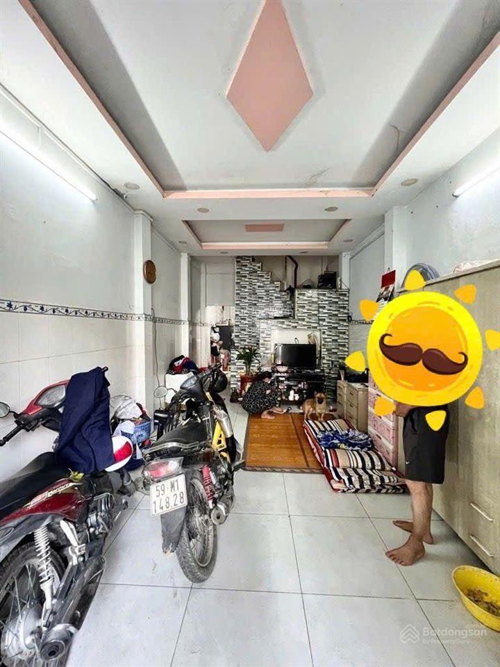 Bình tân nhà đẹp hem tỉnh lộ 10 giá rất tốt chỉ 2.8 tỷ ( có thương lượng)
vợ chồng chị tám, vừa mớ