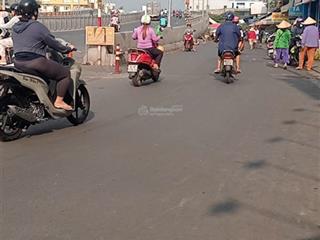 Bình tân nhà đẹp hem tỉnh lộ 10 giá rất tốt chỉ 2.8 tỷ ( có thương lượng)
vợ chồng chị tám, vừa mớ