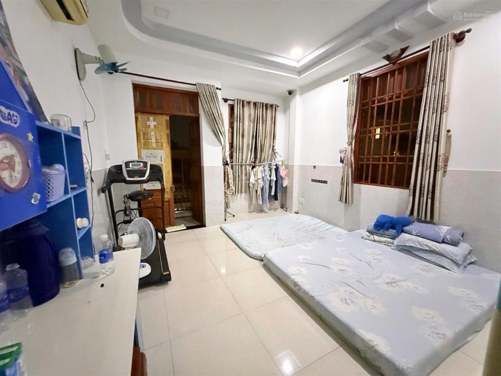 26/3 giá 6.25ty nhà 2 tầng lô góc hxh giá chỉ 6.25tỷ (thương lượng chính chủ)
ngay chợ 26/